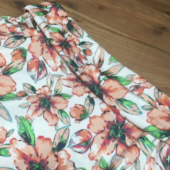 NWT - Floral Ventura Skirt - XSmall - Picture 3 of 3